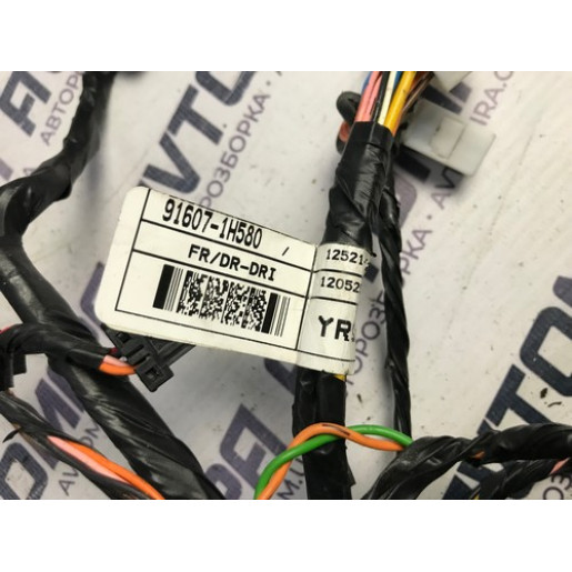 Проводка передней правой двери Kia Ceed 2006-2012 916071H580